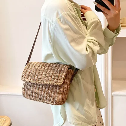 Small Straw Shoulder Beach Bag