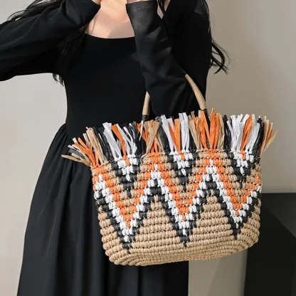 Stylish Straw Travel Beach Bag - Image 2