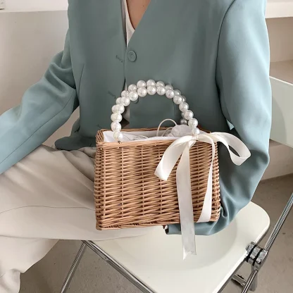 Fashionable Small Straw Shoulder Beach Bag - Image 5