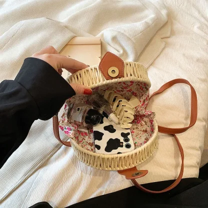 Small Circular Crossbody Beach Bag - Image 3