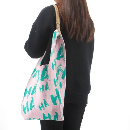 Knitted Pleated Design Letter Beach Bag - Image 3