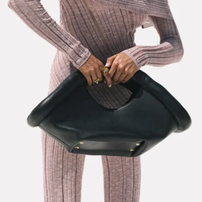 Shell-Shaped Beach Bag