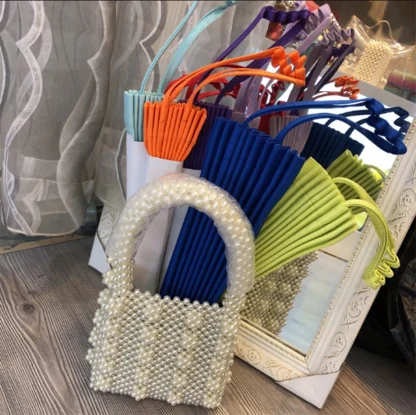 Simple Portable Shoulder Foldable Beach Bag - Image 4