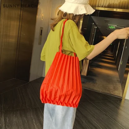 Simple Portable Shoulder Foldable Beach Bag