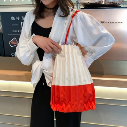 Simple Design Versatile Folding Beach Bag - Image 4
