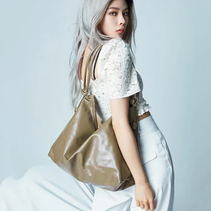 Modern Armpit Beach Bag - Image 5