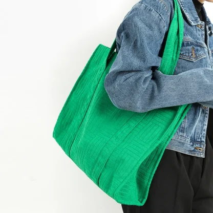 Spacious Casual Beach Bag - Image 3