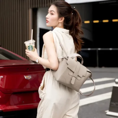 Elite Multi-functional Beach Bag - Image 5