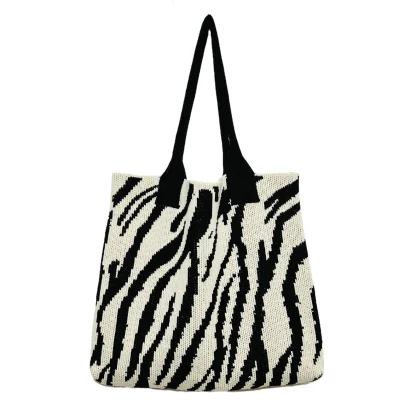 Stylish Stripe Beach Bag - Image 3