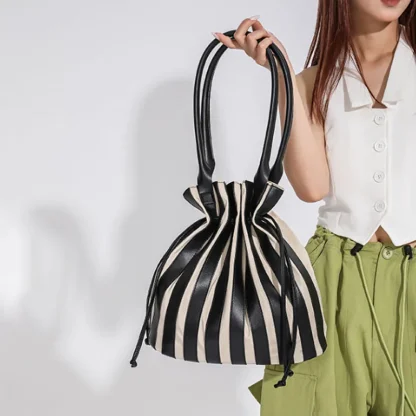 Classic Stripe Tote Beach Bag - Image 3