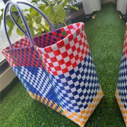 Simple Heart-Shaped Beach Bag - Image 5